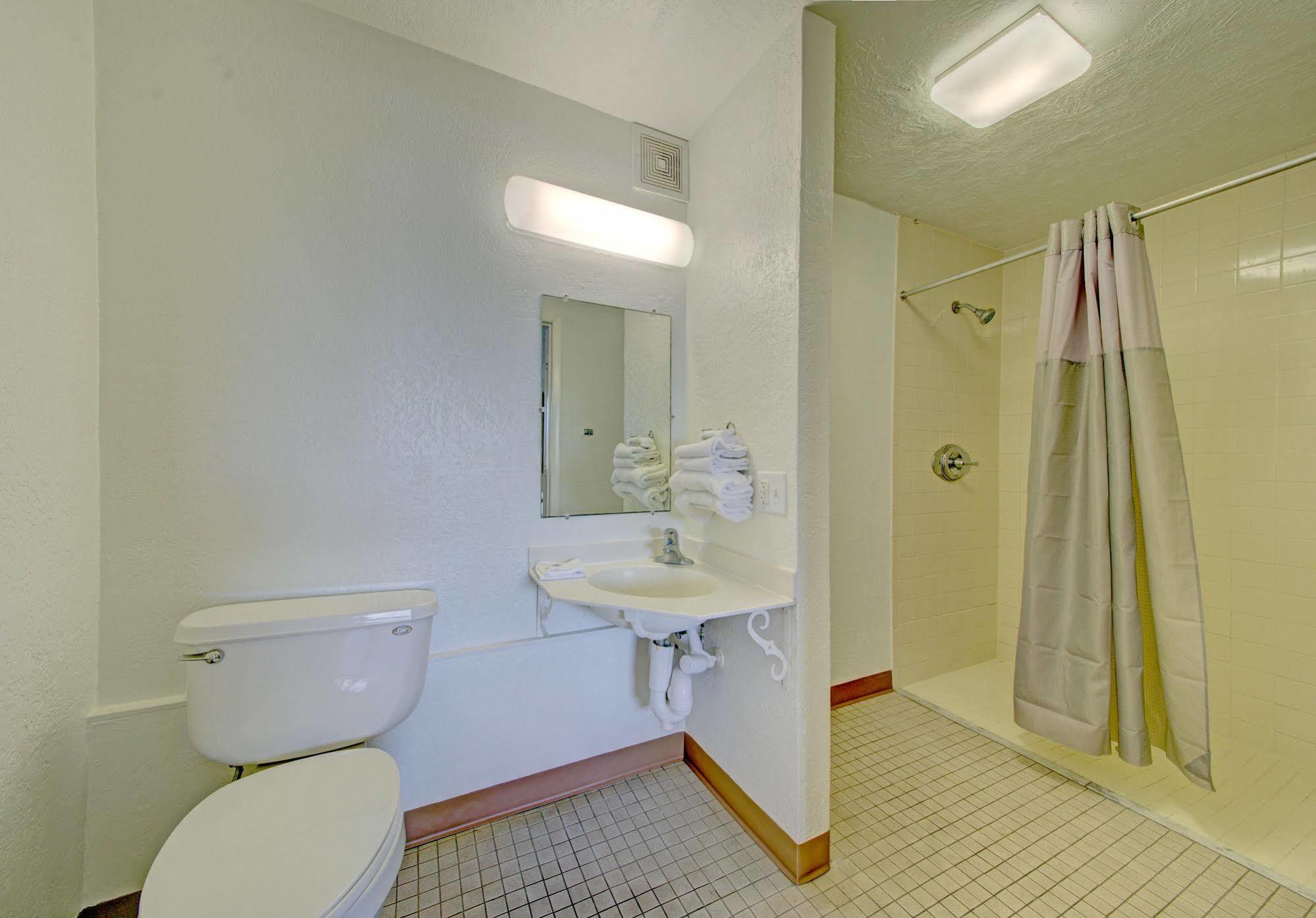 6-cocoa Beach, Fl Hotel Cocoa Beach