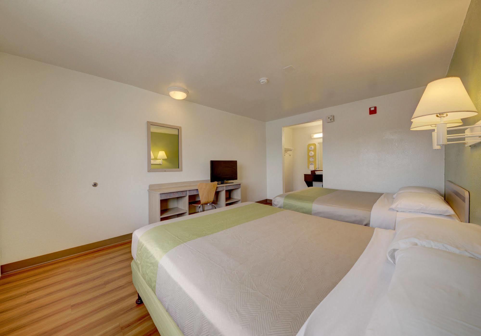 6-cocoa Beach, Fl Hotel Cocoa Beach